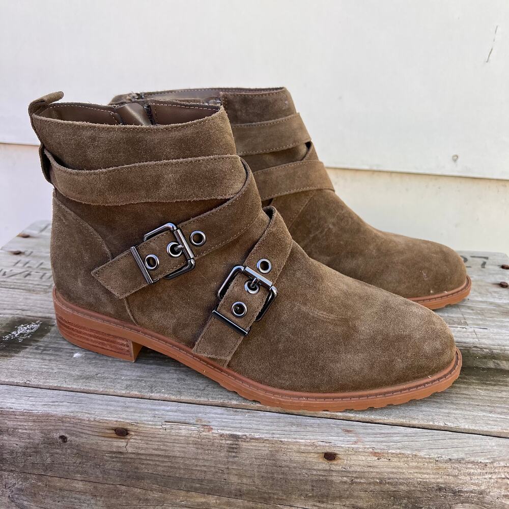 Bleecker and Bond Kelsey tan suede buckle strap ankle booties 8.5M